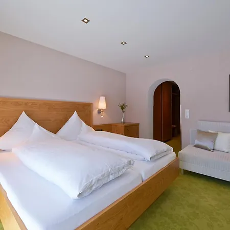 Hotel Restaurant Formarin Oberlech