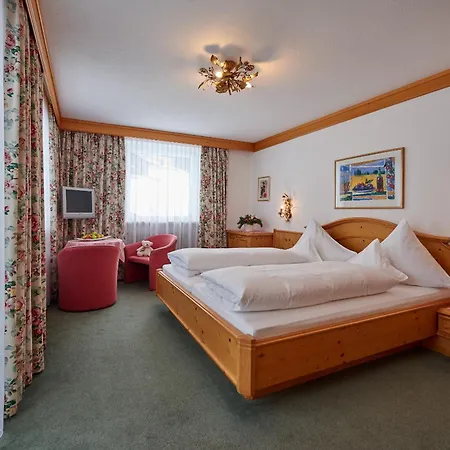 Hotel Restaurant Formarin Oberlech